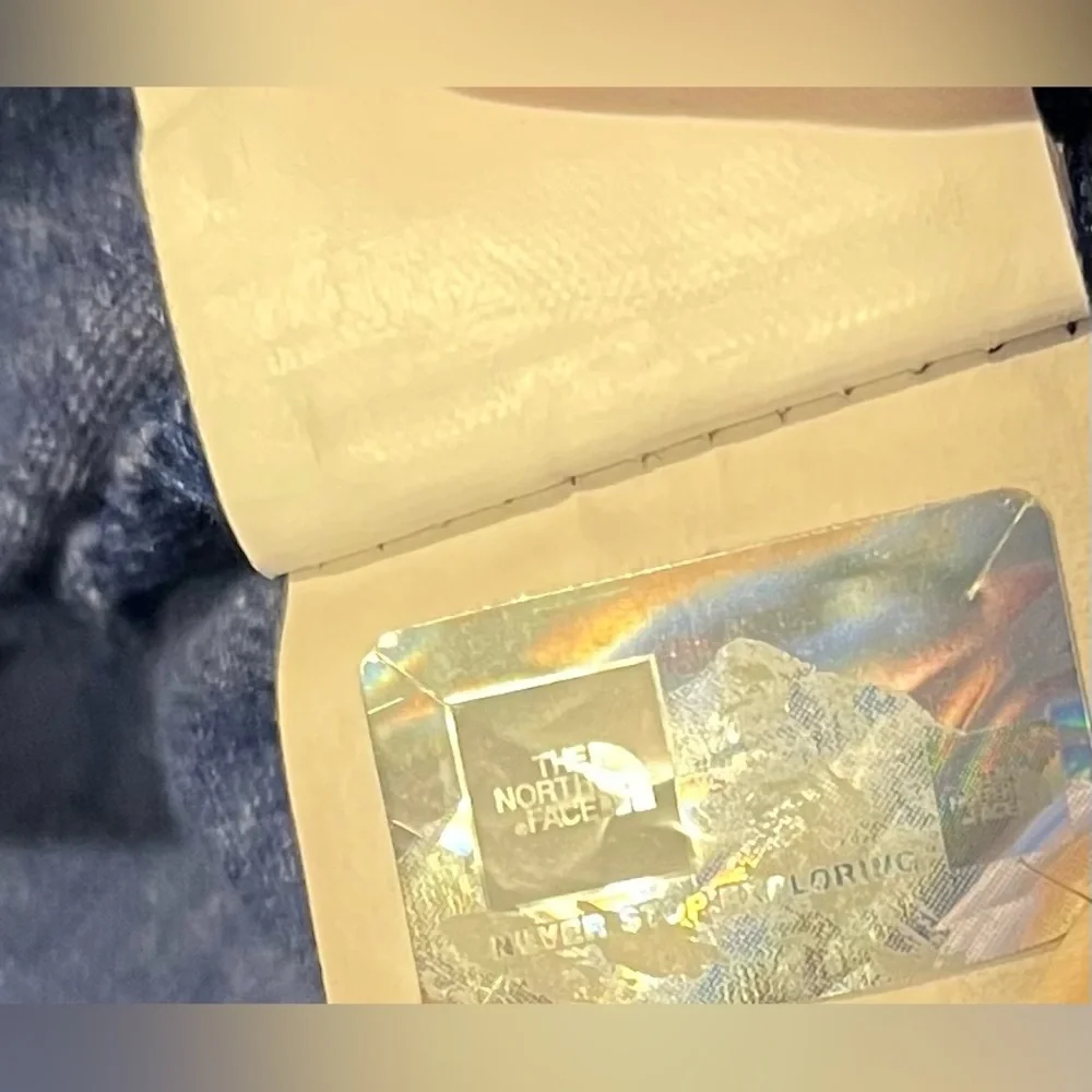 The North Face Tank Racer Back Graphic heathered Blue SZ. Sm Women’s - Picture 4 of 11